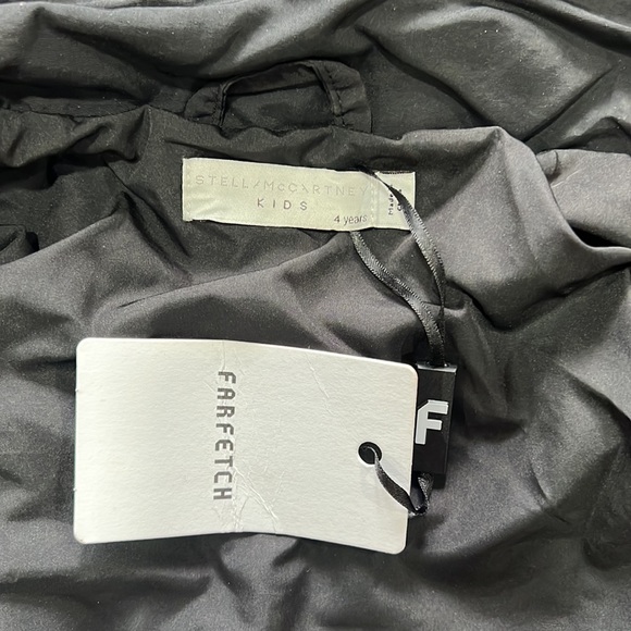 Kids Size 4 Worn Once Still Has Farfetch Tag On. - Picture 3 of 4